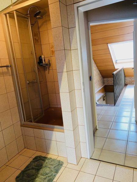 Handwerkerzimmer Дюселдорф Екстериор снимка